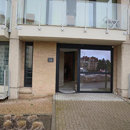 In Near Sandy Beaches * Nieuwpoort