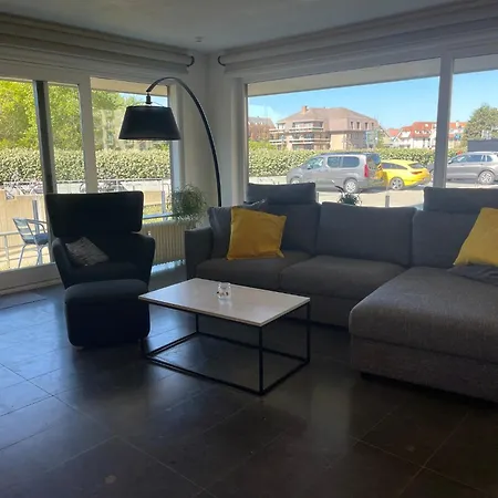 In Near Sandy Beaches Nieuwpoort